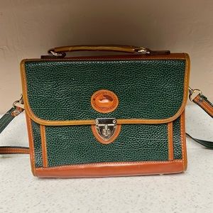 Dooney and bourse purse